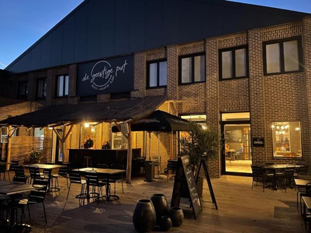 De Geestige Put Hostel วาเรเก็ม ภายนอก รูปภาพ